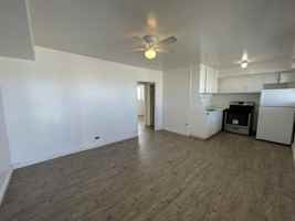 featured image of 1315 N School St