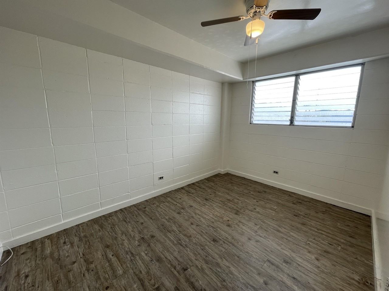 1315 N. School St. - Photo 4 of 8