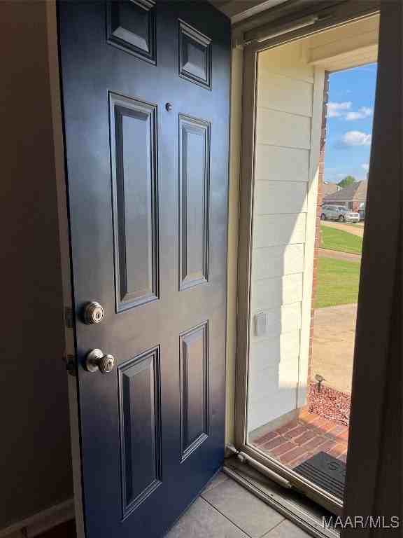 114 Regent Ct - Photo 3 of 32