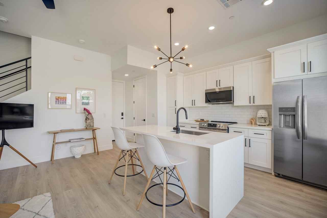 777 West Coolidge Street - Photo 5 of 14