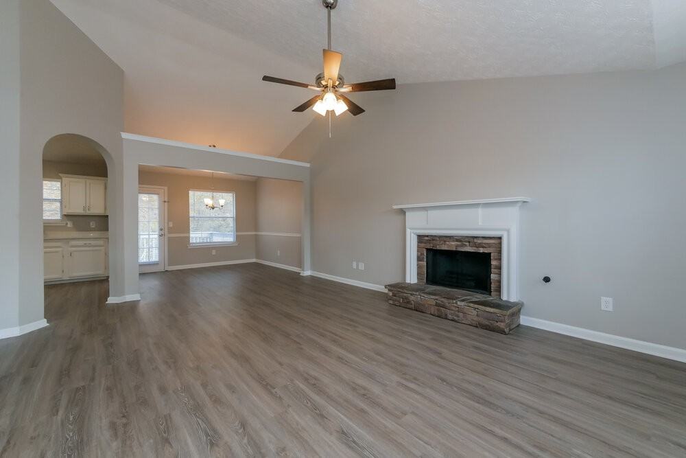 378 Summer Hill Cir - Photo 6 of 17