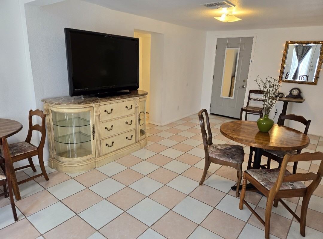 919 East 30th Street - Photo 2 of 5