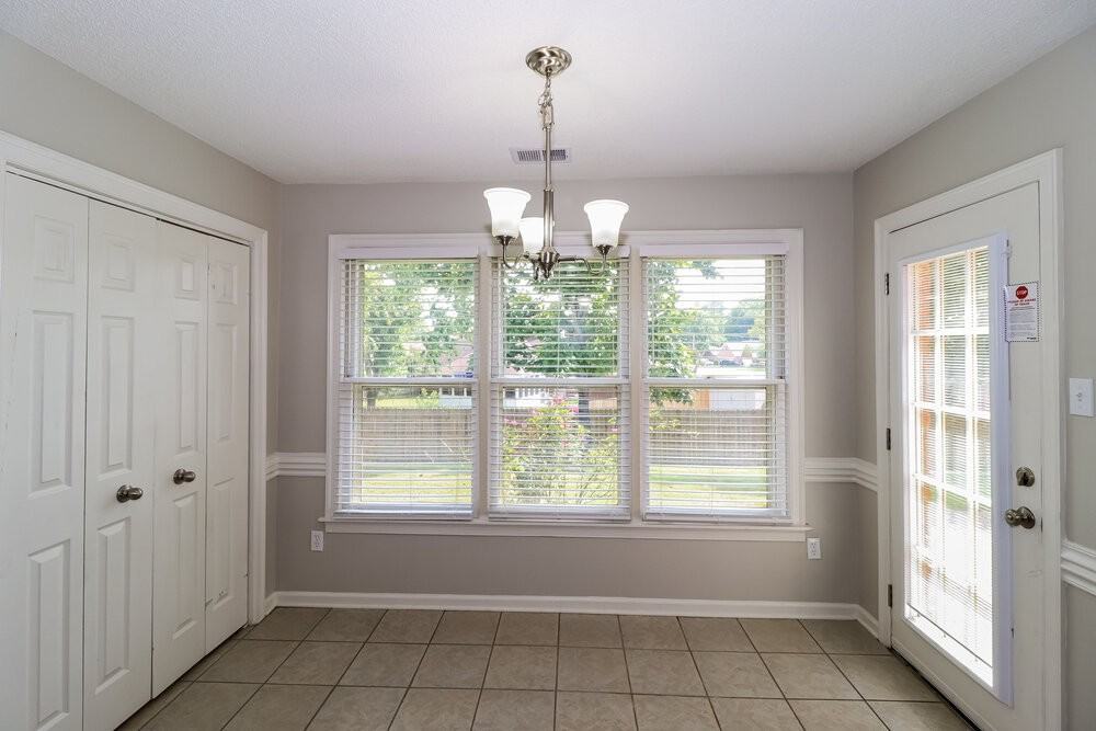 8607 Bazemore Rd - Photo 6 of 16