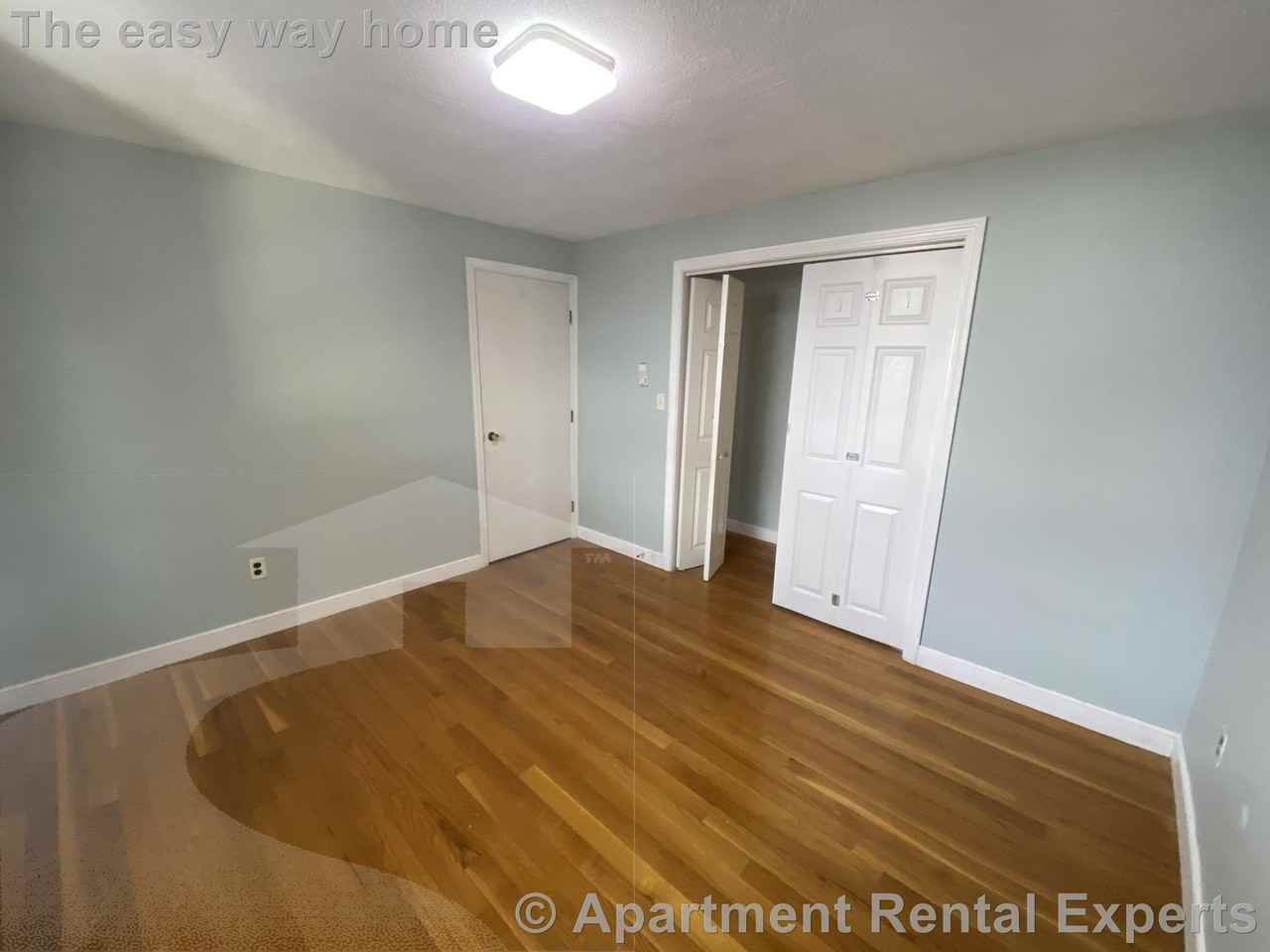 92 Sylvia St - Photo 7 of 14