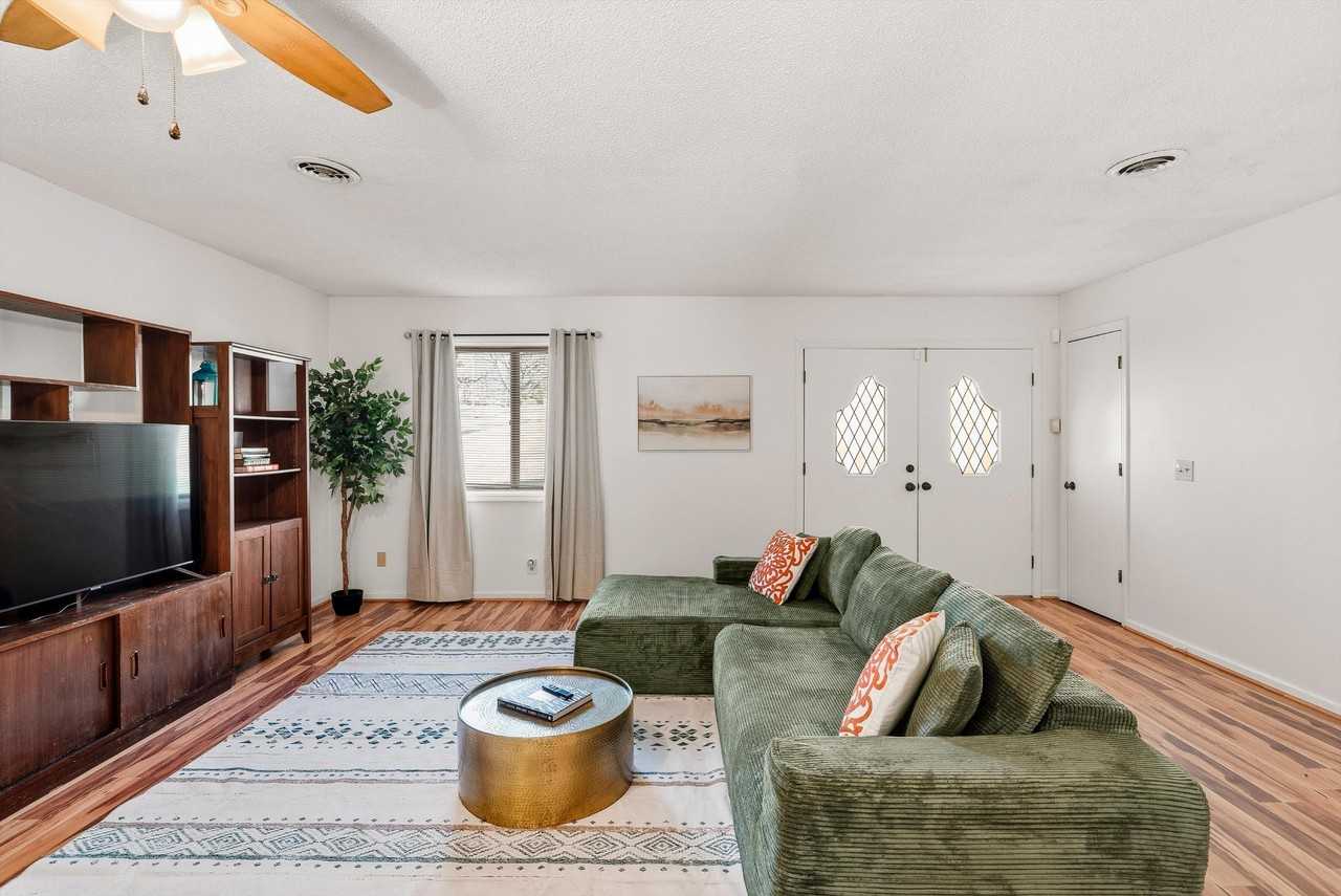 Lake Chateau Dr - Photo 2 of 13