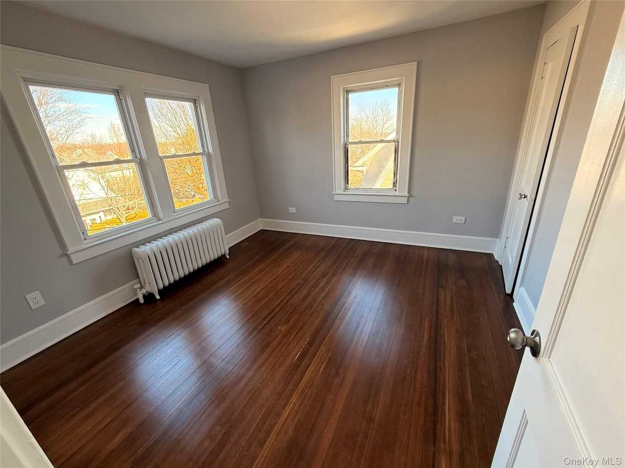 10 Irenhyl Ave - Photo 6 of 8