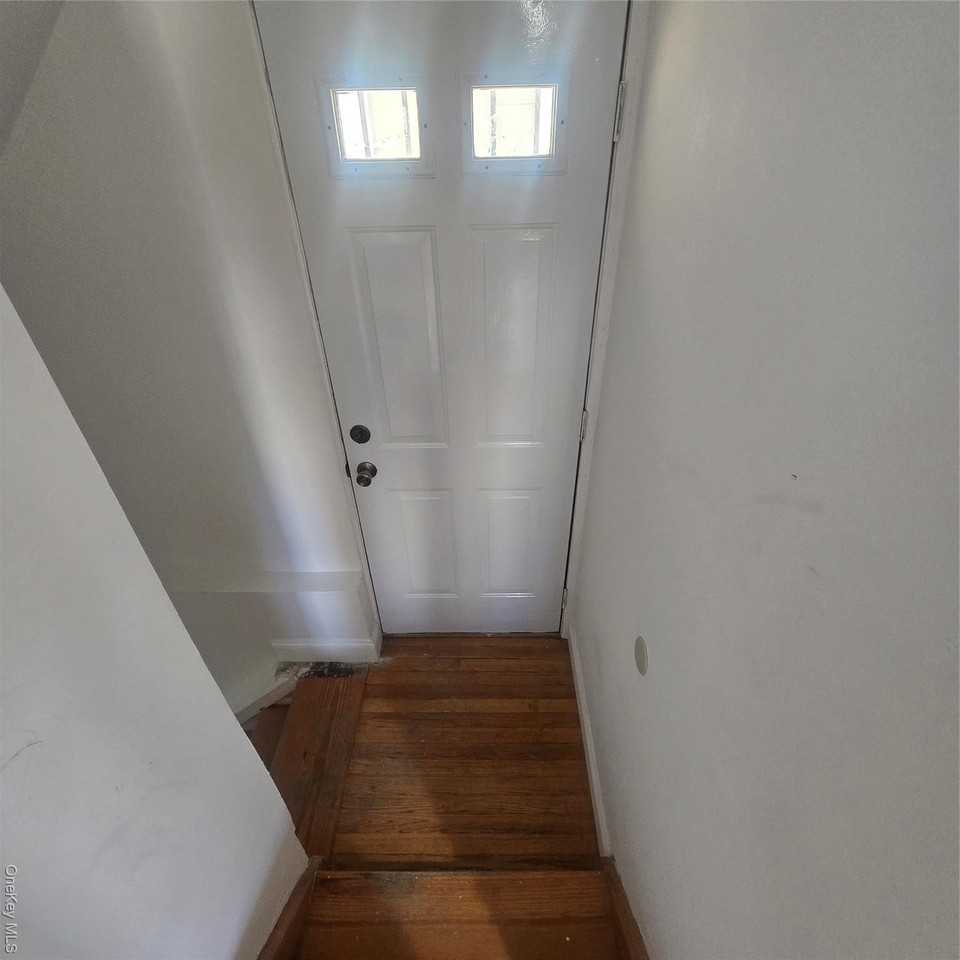 18219 147th Ave Unit 1fl #1FL - Photo 6 of 15