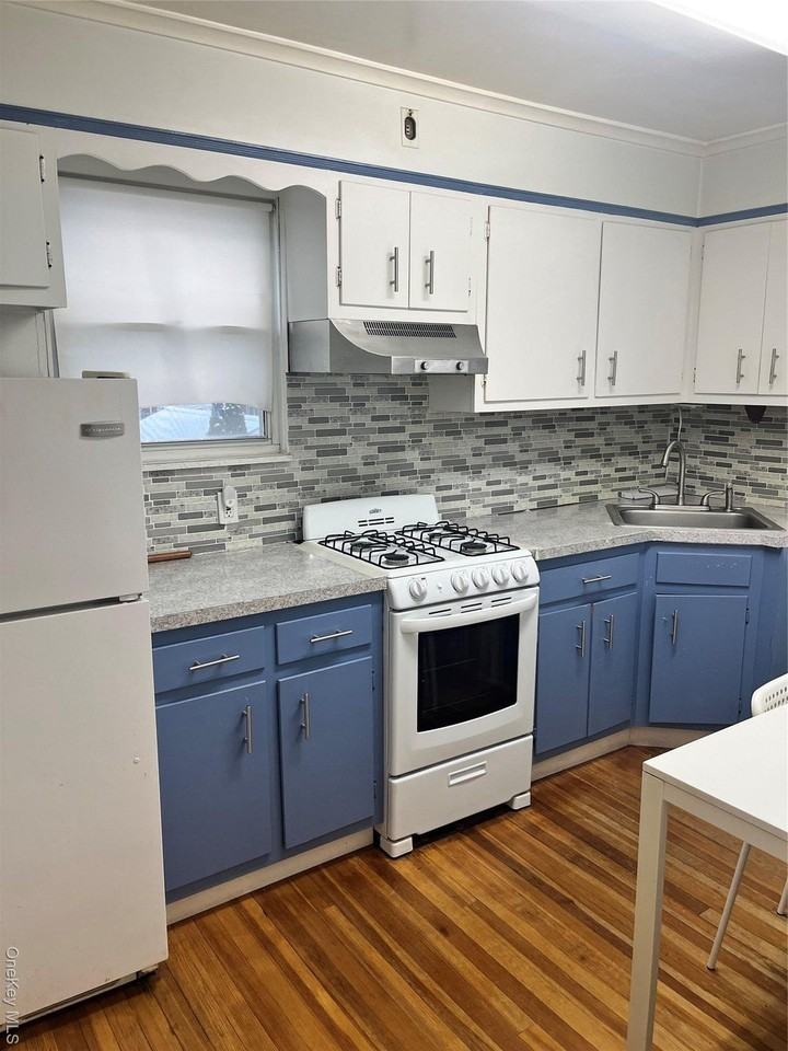 29 Pratt St Unit 2 #2 - Photo 2 of 12