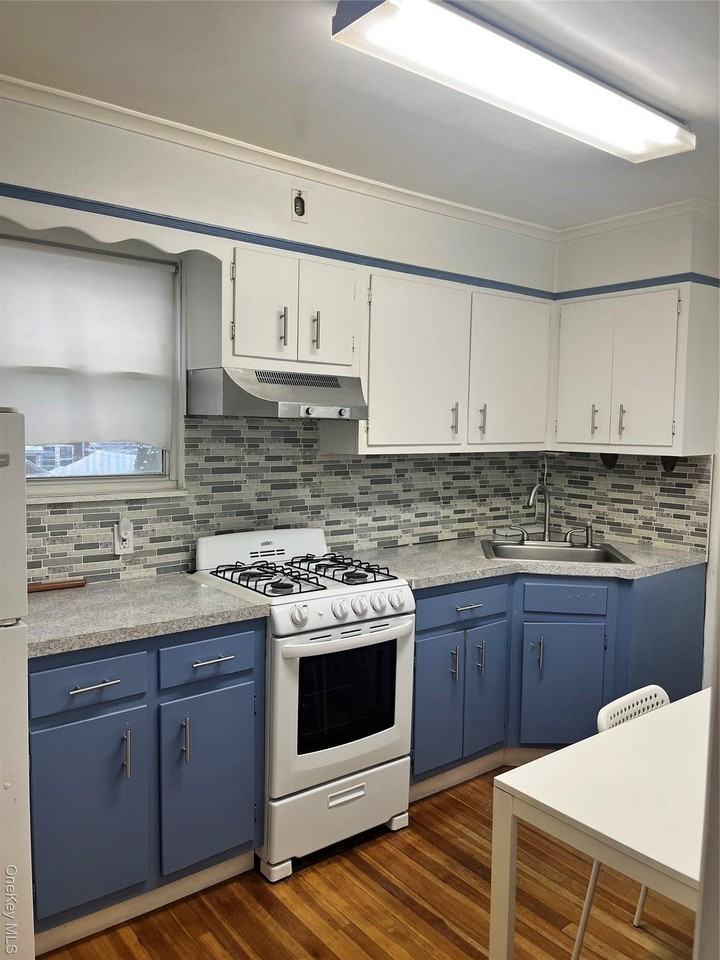 29 Pratt St Unit 2 #2 - Photo 4 of 12