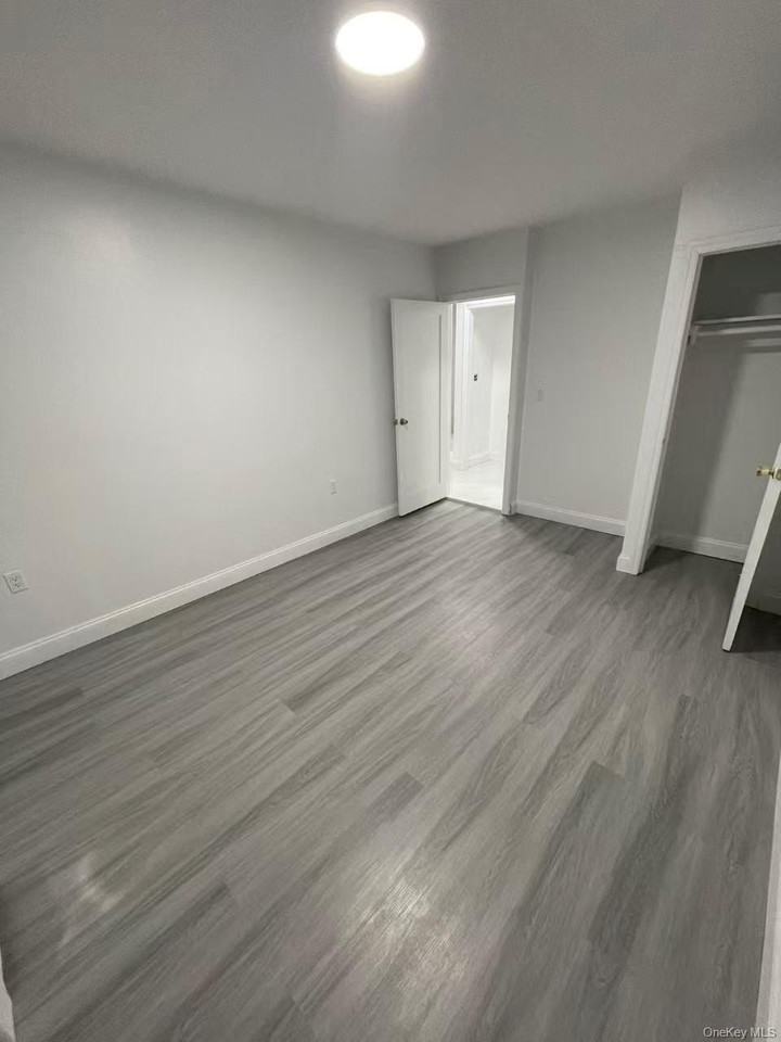 19801 56th Ave - Photo 7 of 9