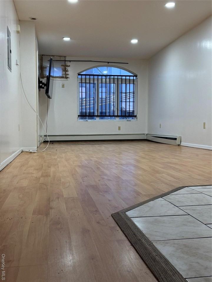 176-6 Jamaica Avenue Street unit: 2Nd #2nd - Photo 6 of 13