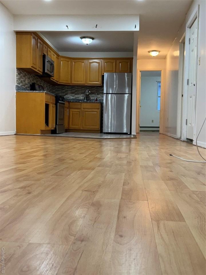 176-6 Jamaica Avenue Street unit: 2Nd #2nd - Photo 7 of 13