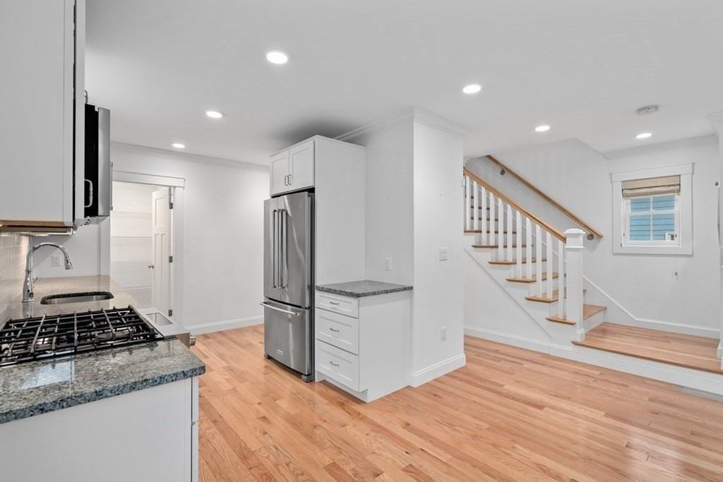 17 Vernon St Unit 17 #17 - Photo 7 of 23