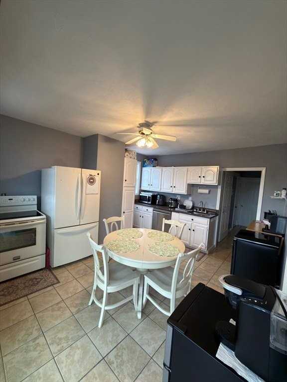 118 Sumner St Apt 3 #3 - Photo 5 of 23