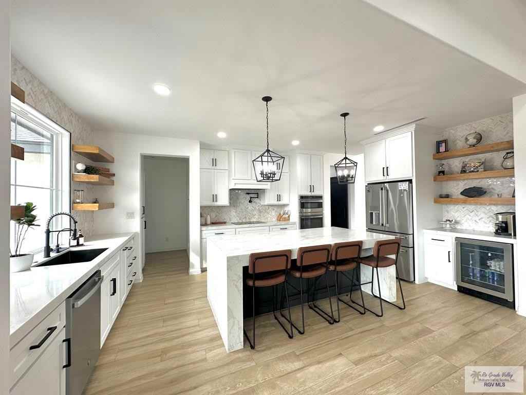 6266 Queens Woods - Photo 2 of 26