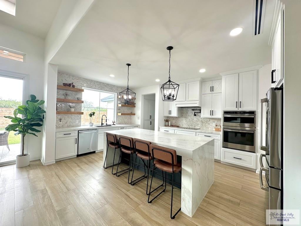 6266 Queens Woods - Photo 5 of 26