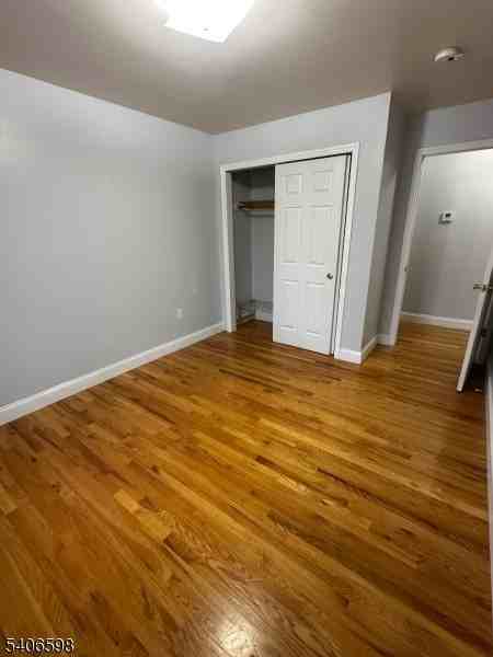 448 Catherine St 2nd Fl - Photo 7 of 11