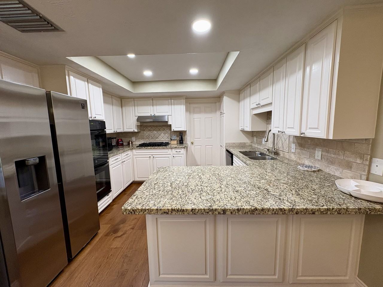 3525 Lois Ln - Photo 2 of 16