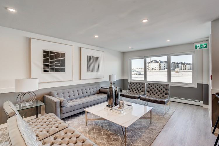 Tower Lane Terrace Apartments - Photo 2 of 12