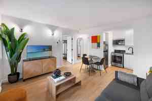 featured image of 3450 Rue Hutchison