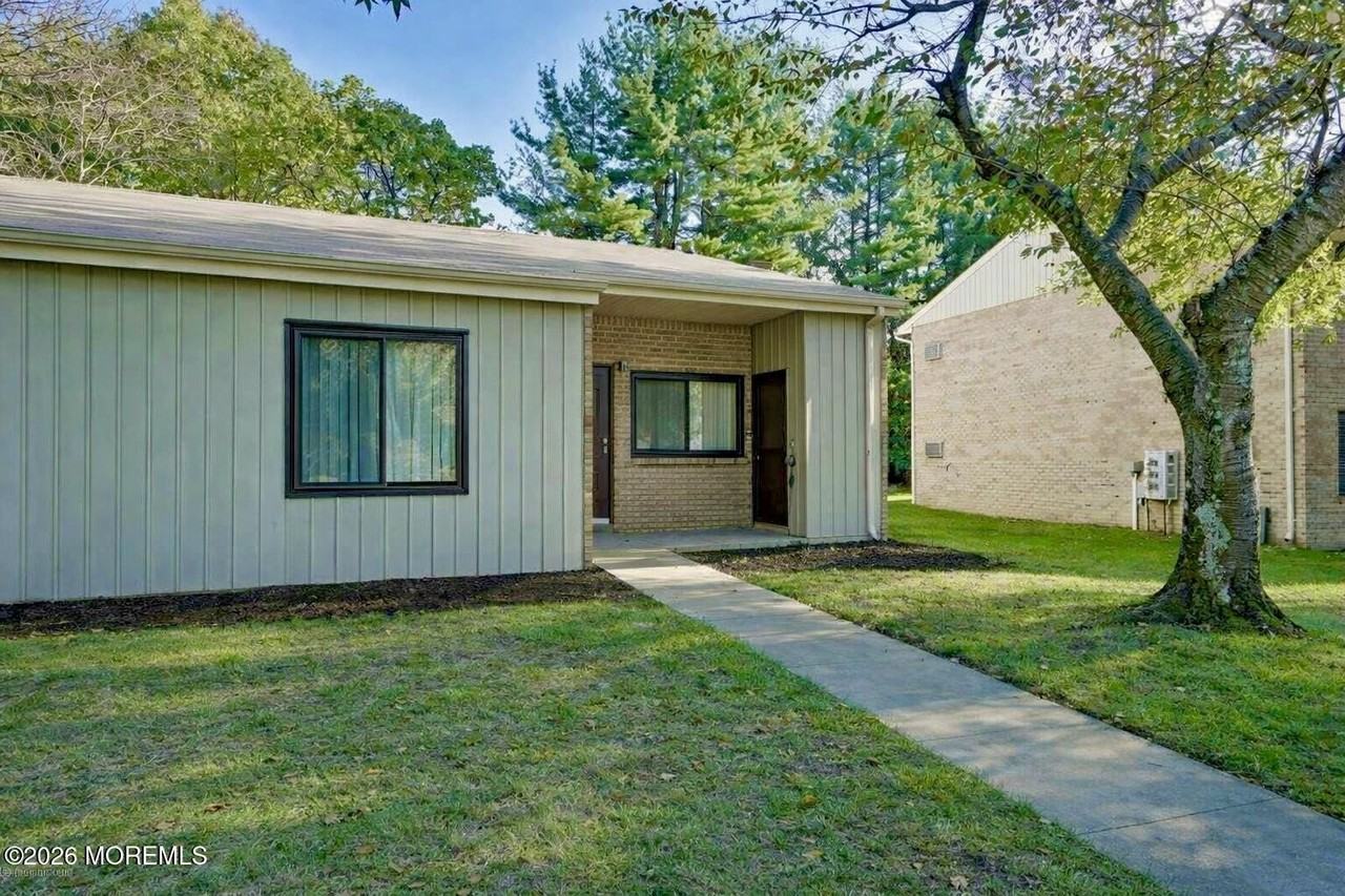 210 Covered Bridge Blvd Unit D #D - Photo 2 of 9