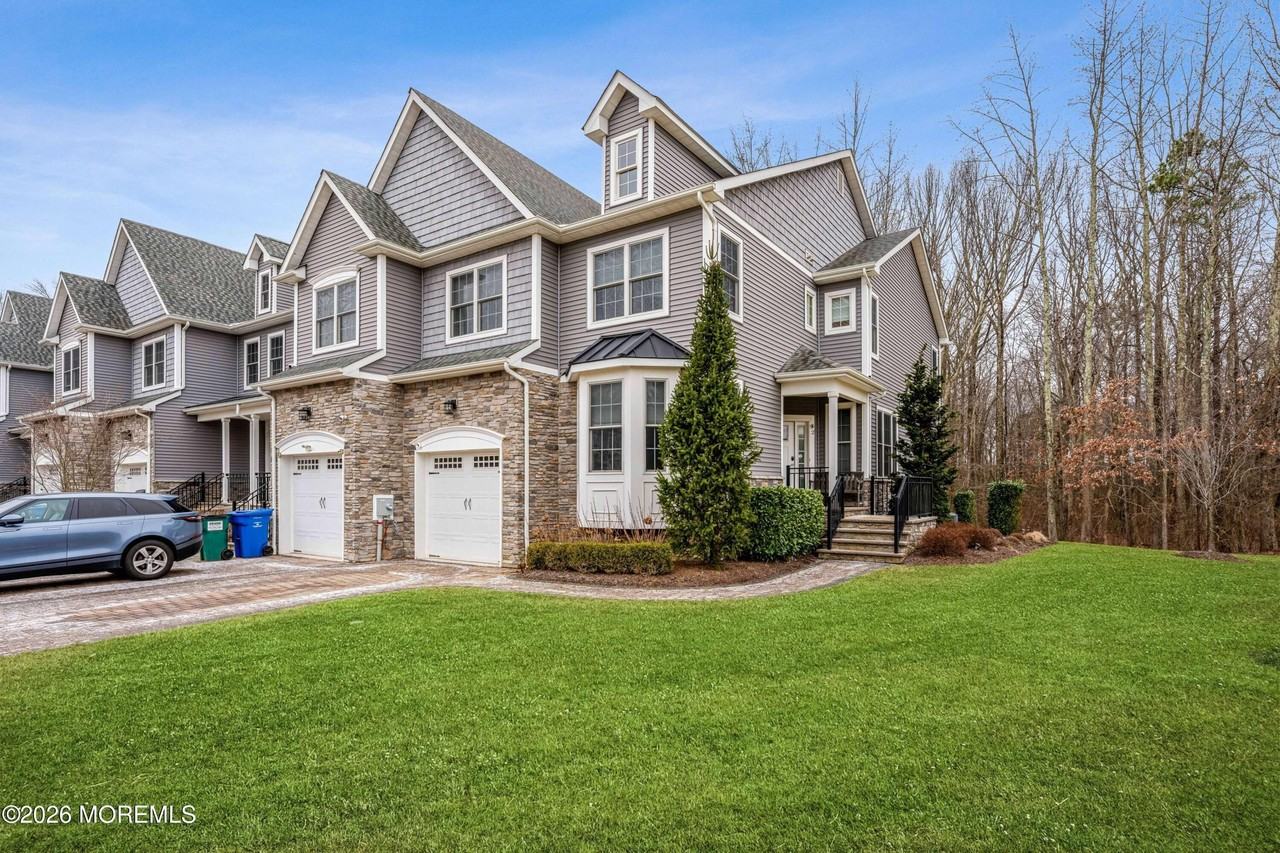 2 Gonzalez Dr - Photo 2 of 42