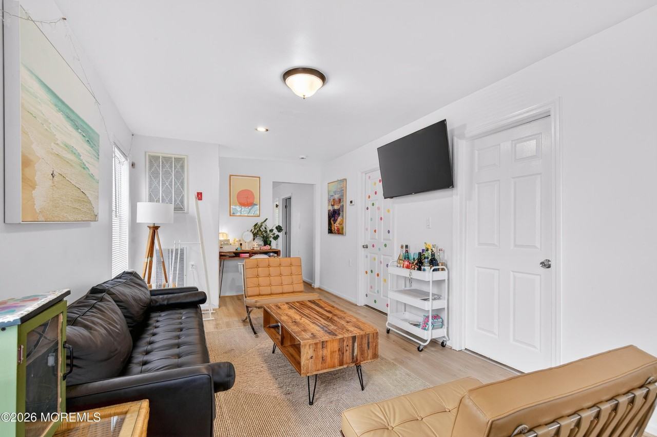 191 3rd Ave #1 - Photo 4 of 8