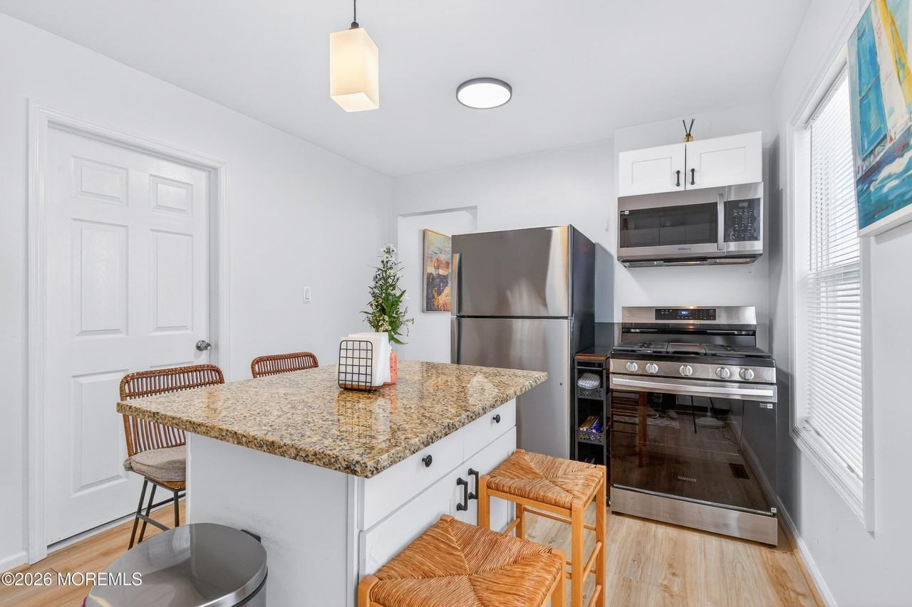 191 3rd Ave #1 - Photo 7 of 8