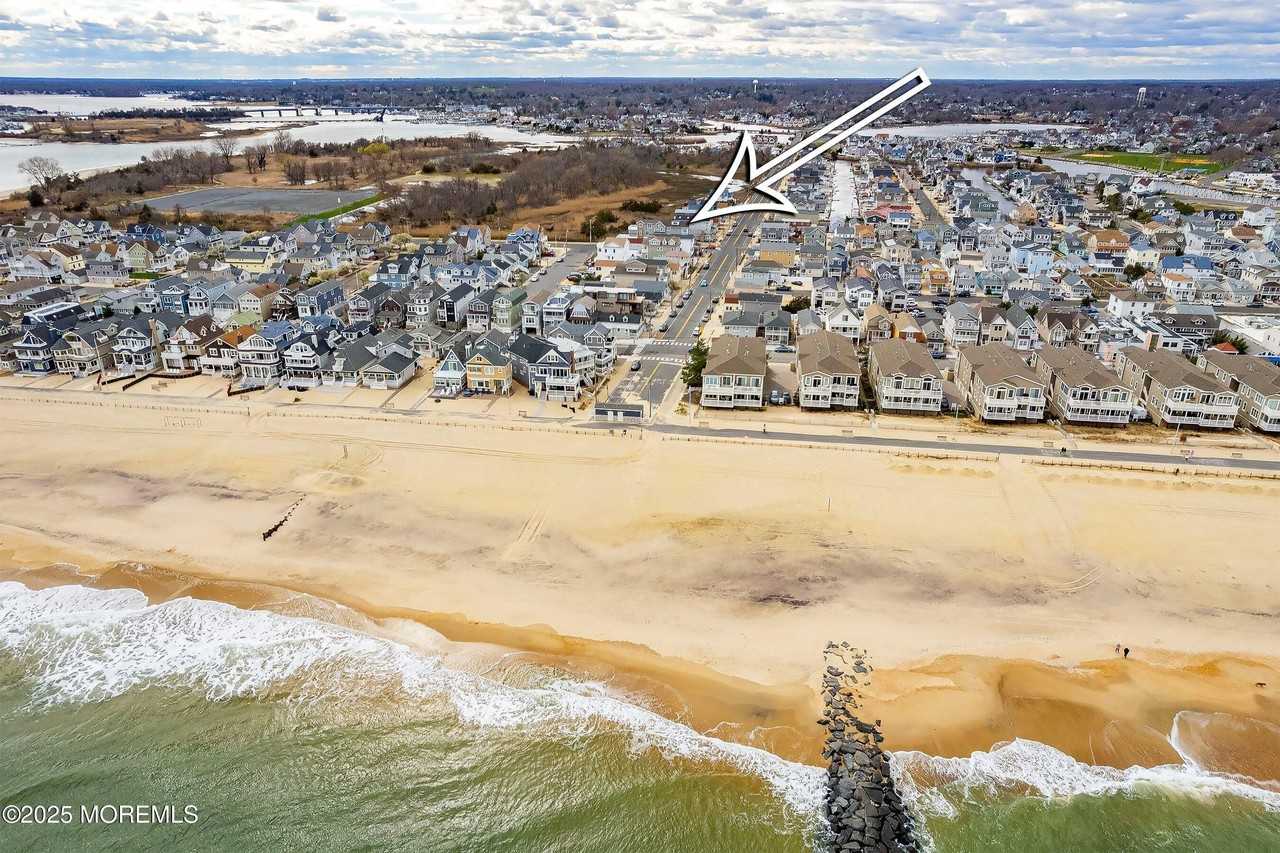 543 Brielle Rd - Photo 6 of 36