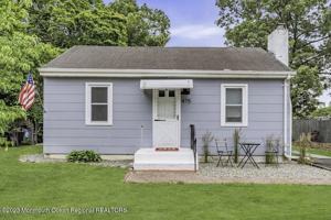 featured image of 475 Augustus Rd