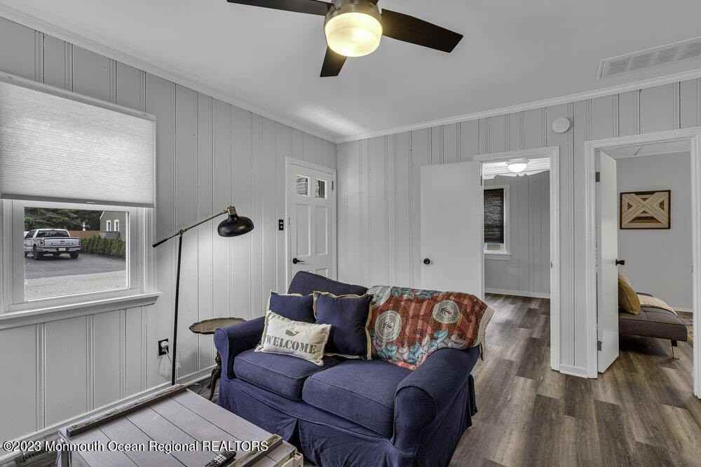 475 Augustus Rd - Photo 4 of 30