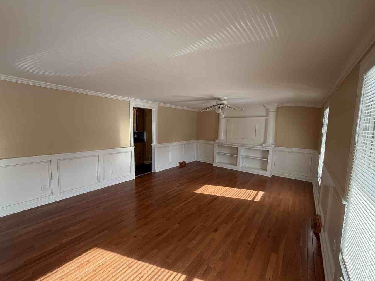 11614 Algonquin Rd Unit 2b #2B - Photo 3 of 14