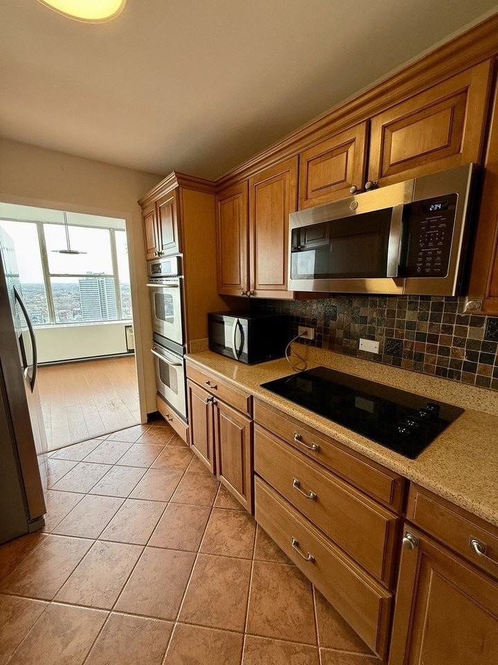 5757 N Sheridan Rd Apt 20j #20J - Photo 5 of 21