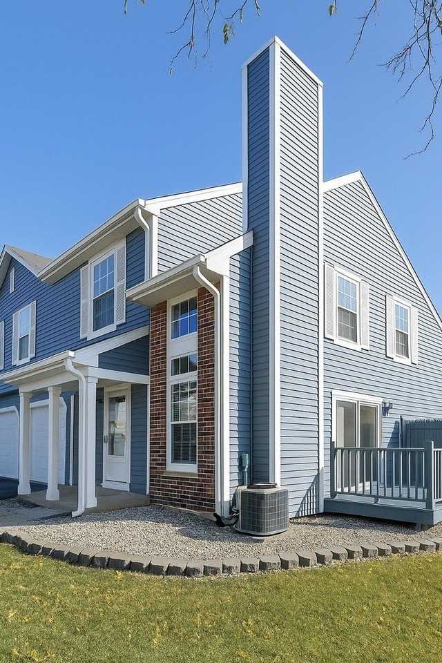 329 Pinto Dr - Photo 2 of 17