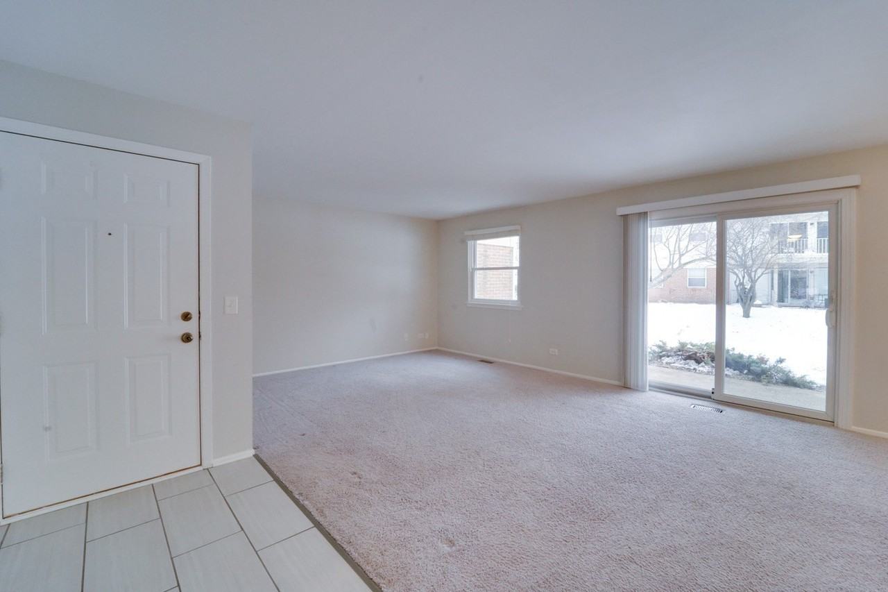 160 Stirling Ln Unit X1 #X1 - Photo 4 of 20