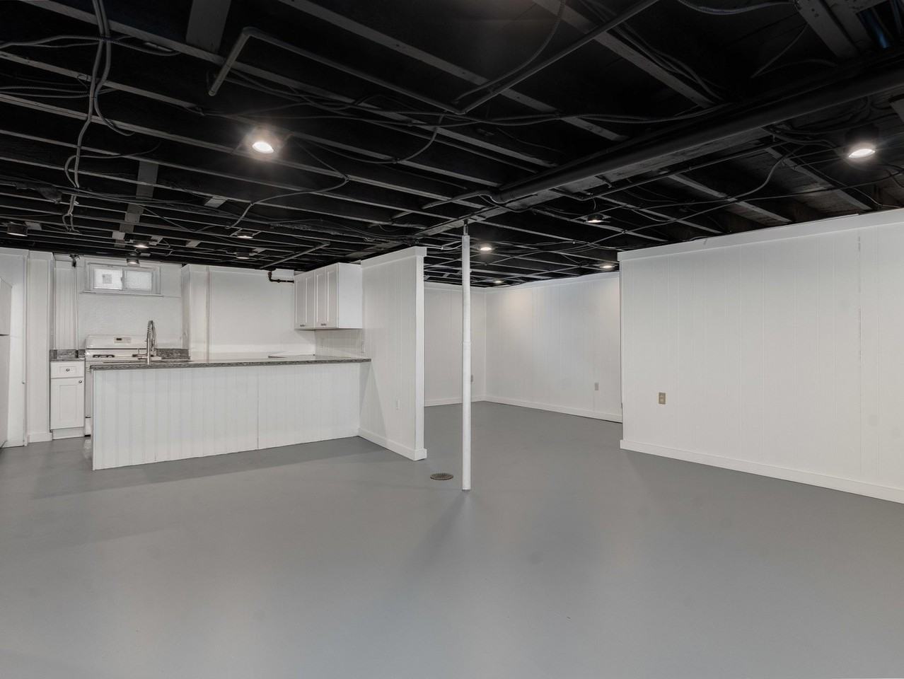 3 E Main St Apt 5 #5 - Photo 6 of 14