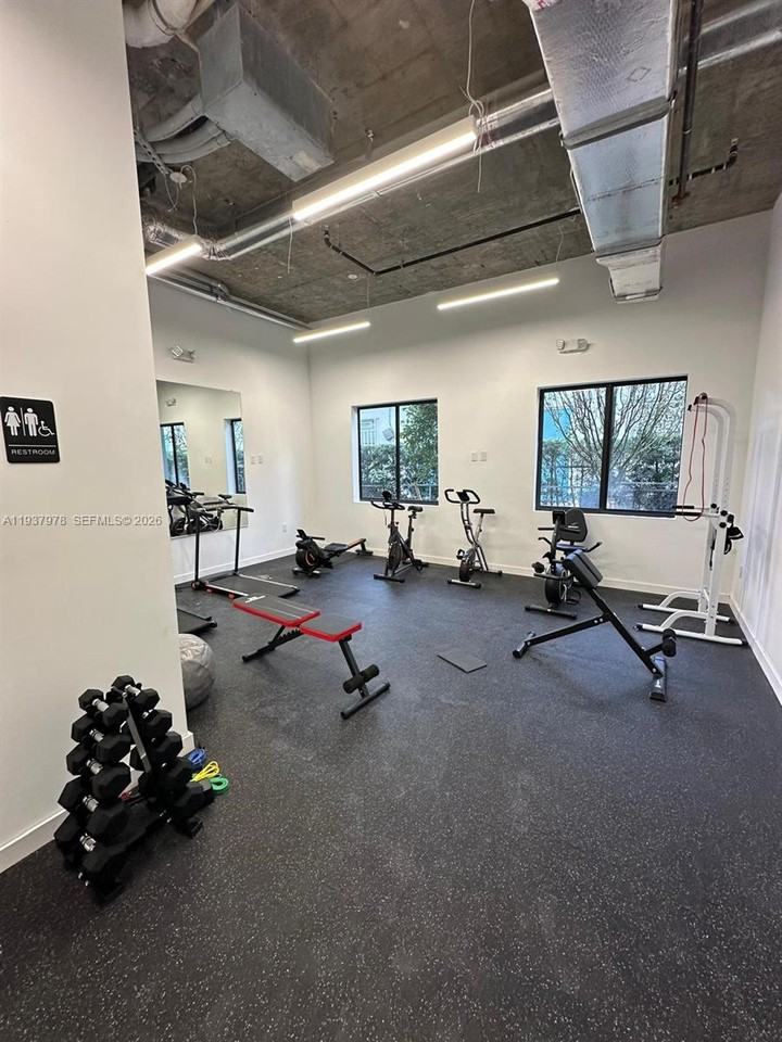 3422 Nw 5th Ave #207 - Photo 3 of 8
