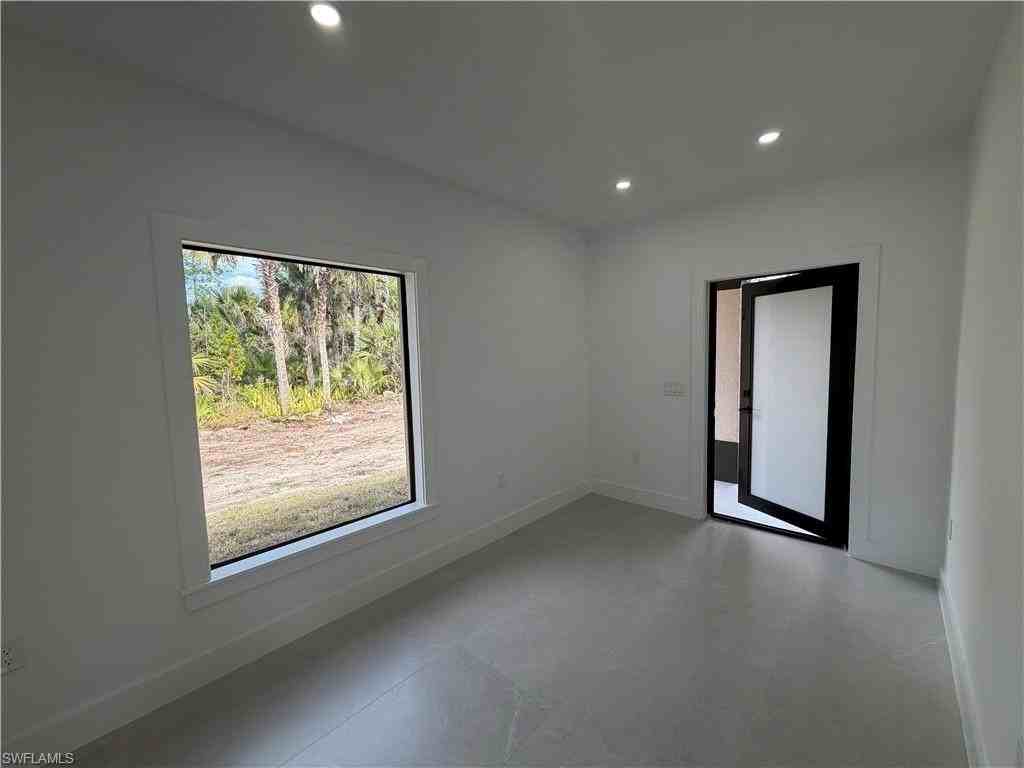 4141 Everglades Blvd S - Photo 6 of 14