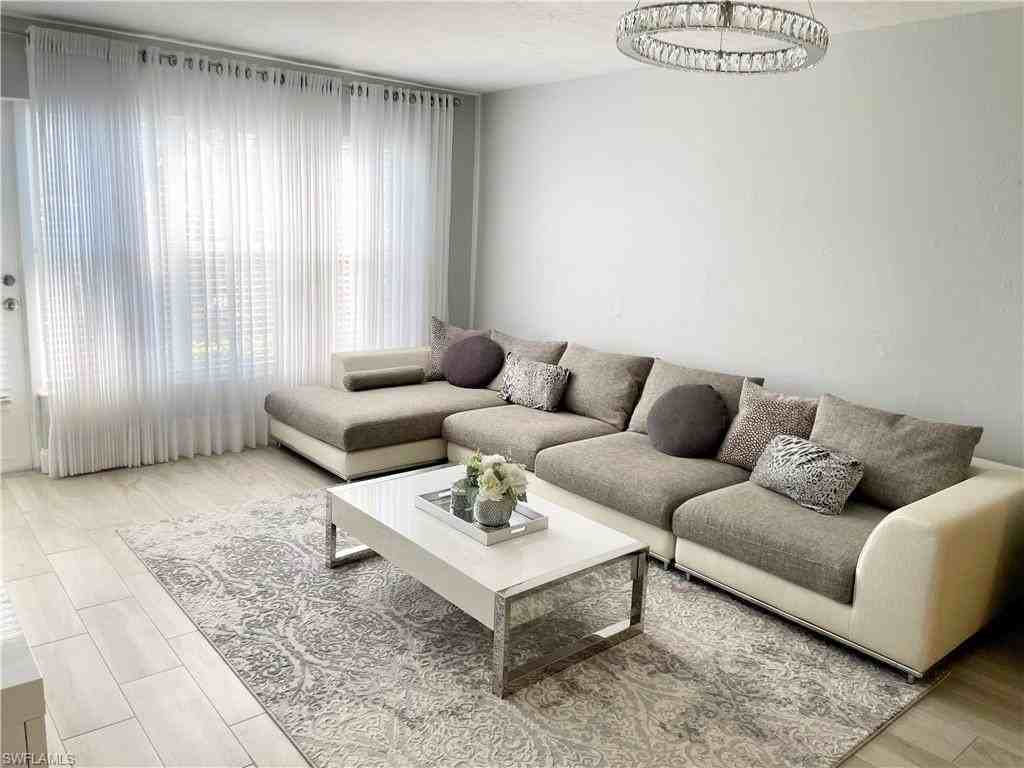 4270 Jack Frost Ct Apt 5 #5 - Photo 2 of 19