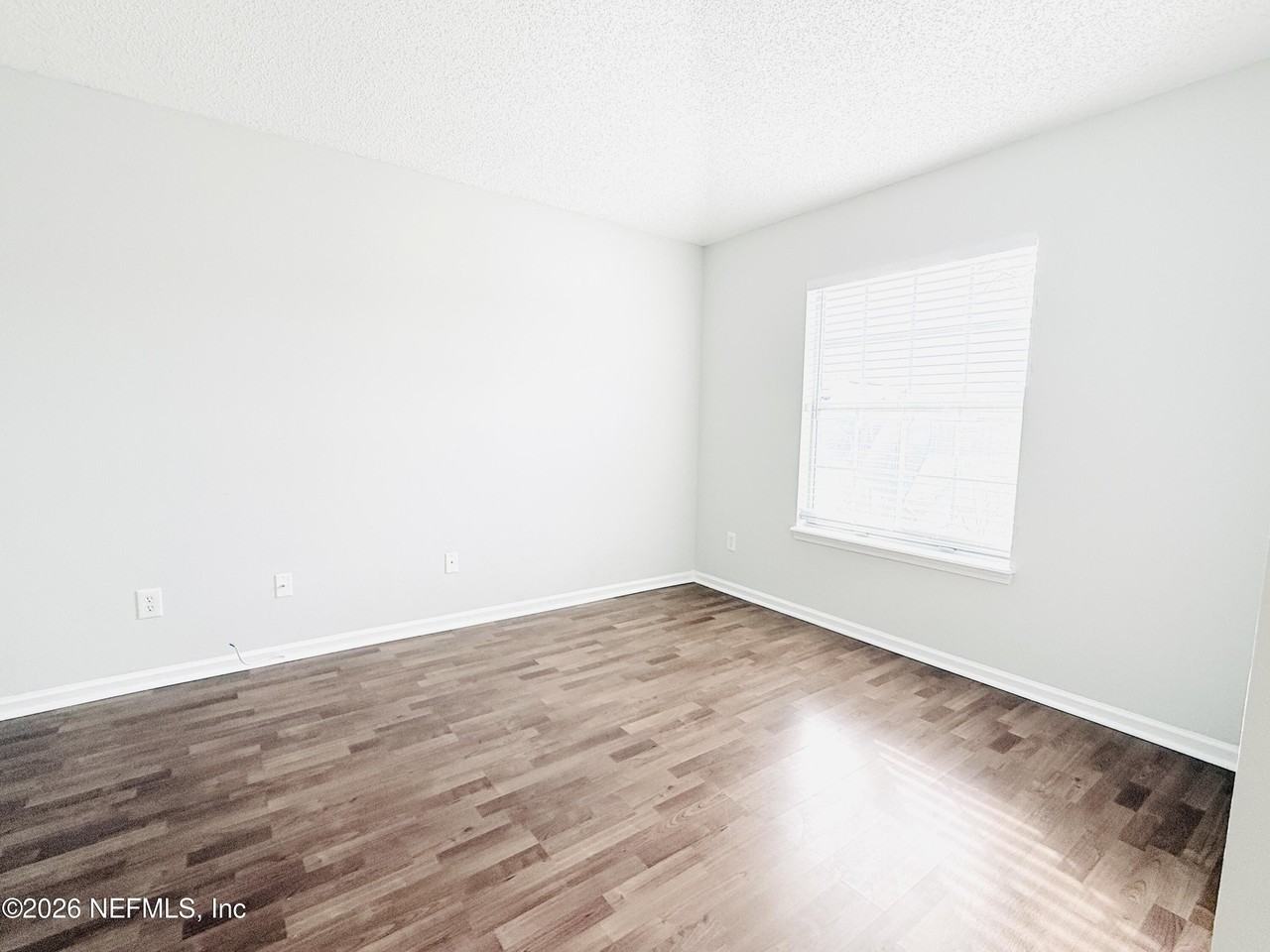 8713 Star Leaf Rd N - Photo 5 of 39