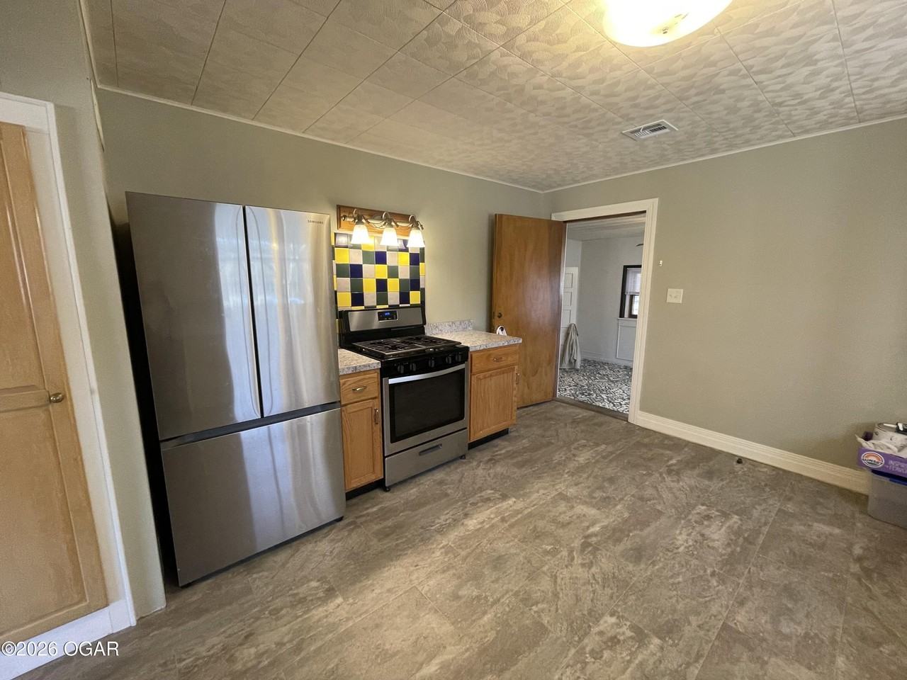 602 Belle Aire Pl - Photo 3 of 4