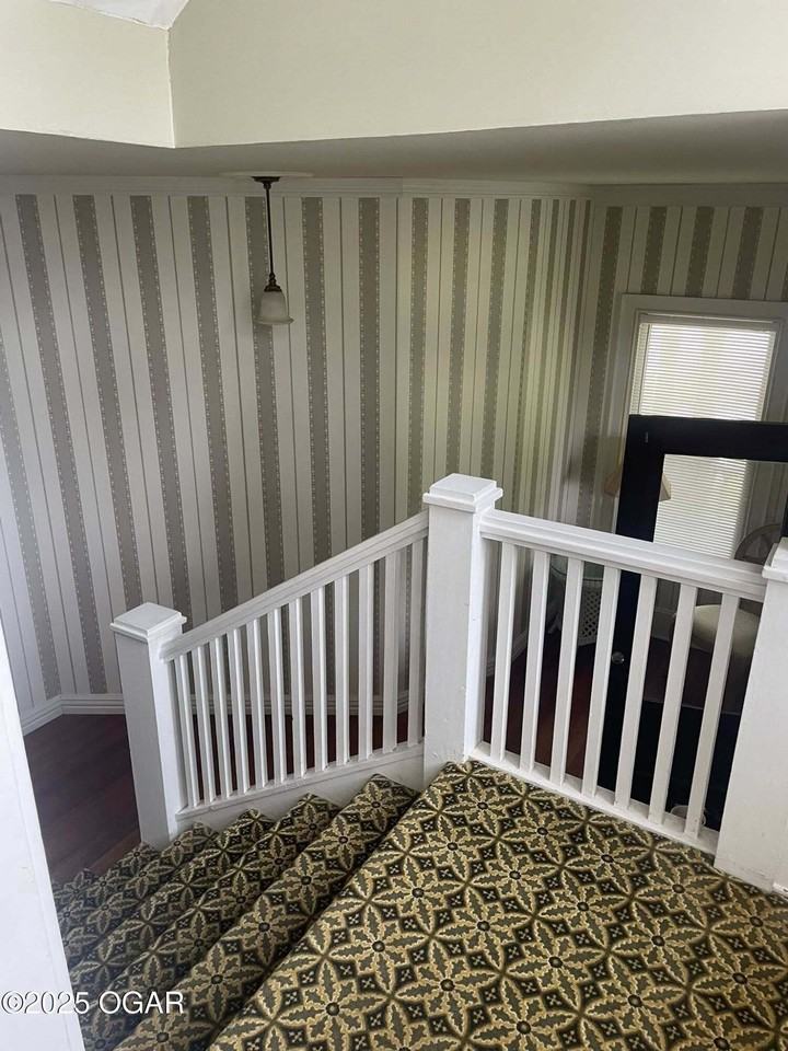 1182 Grand Ave - Photo 4 of 16