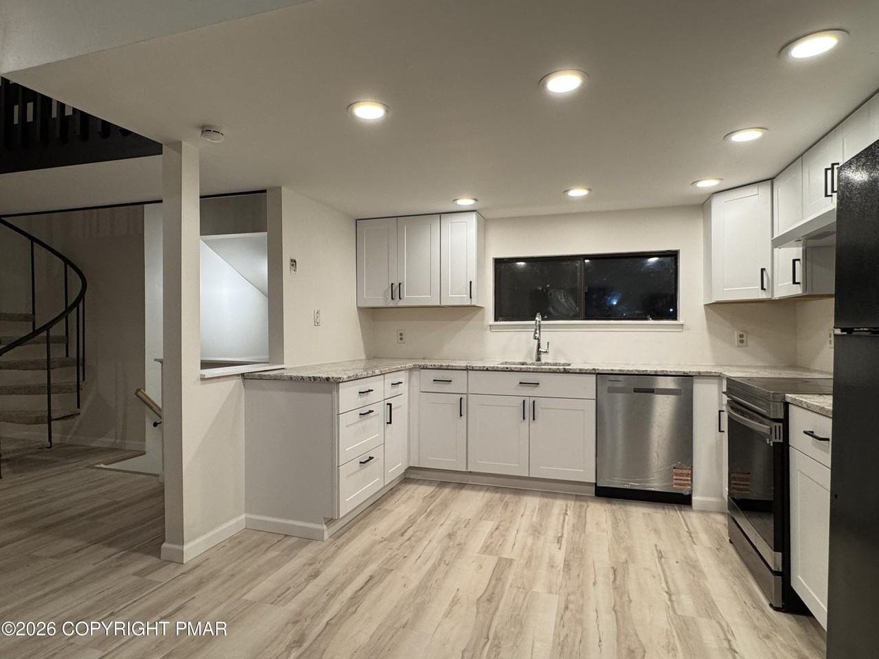 138 English Ct - Photo 6 of 25