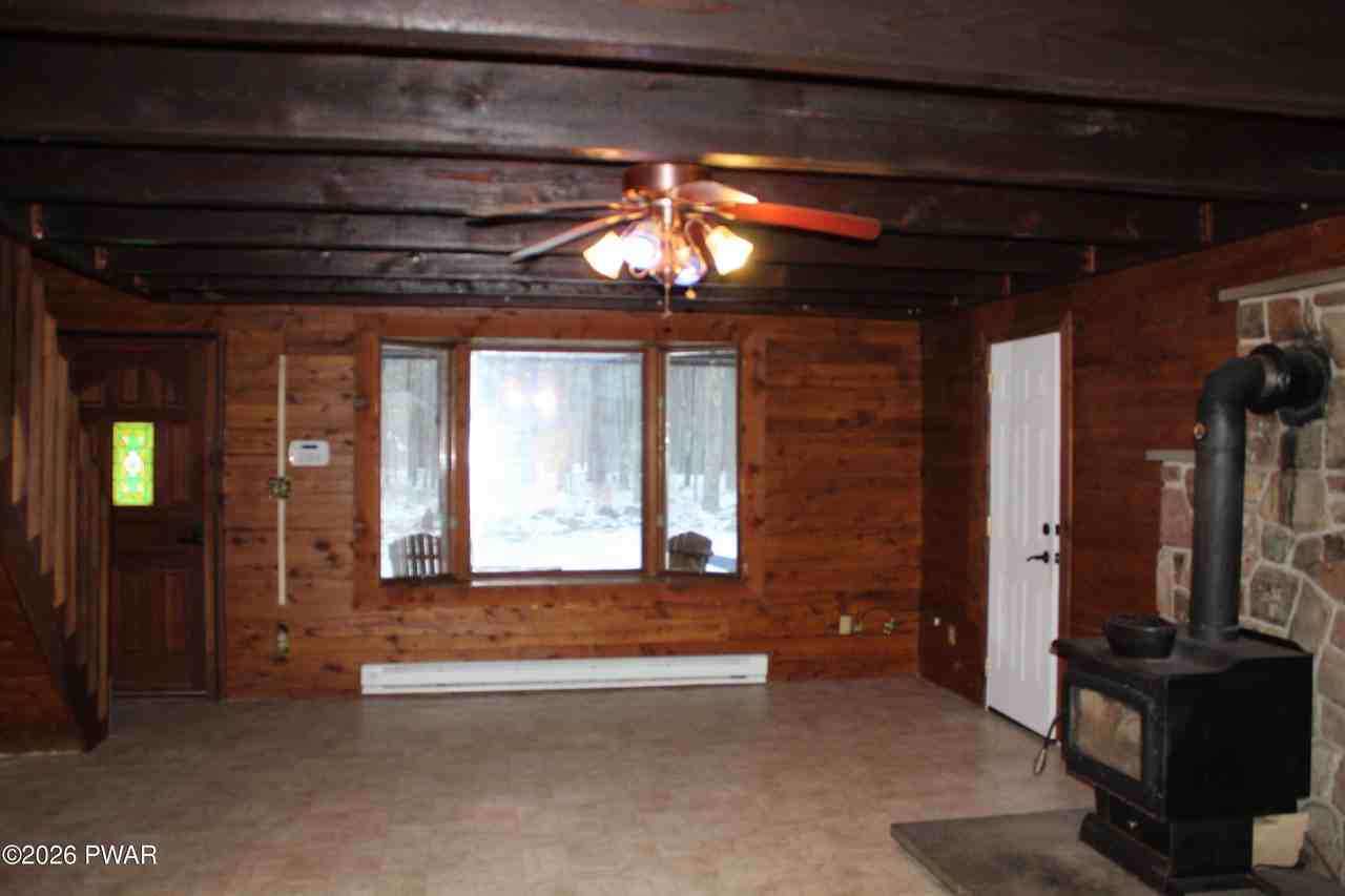 129 Antler Dr - Photo 3 of 38