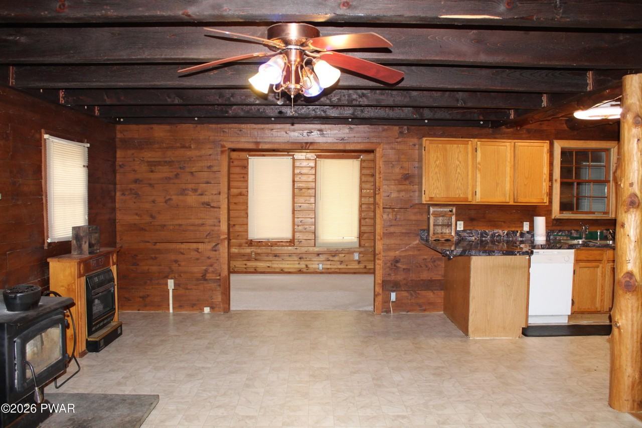 129 Antler Dr - Photo 5 of 38