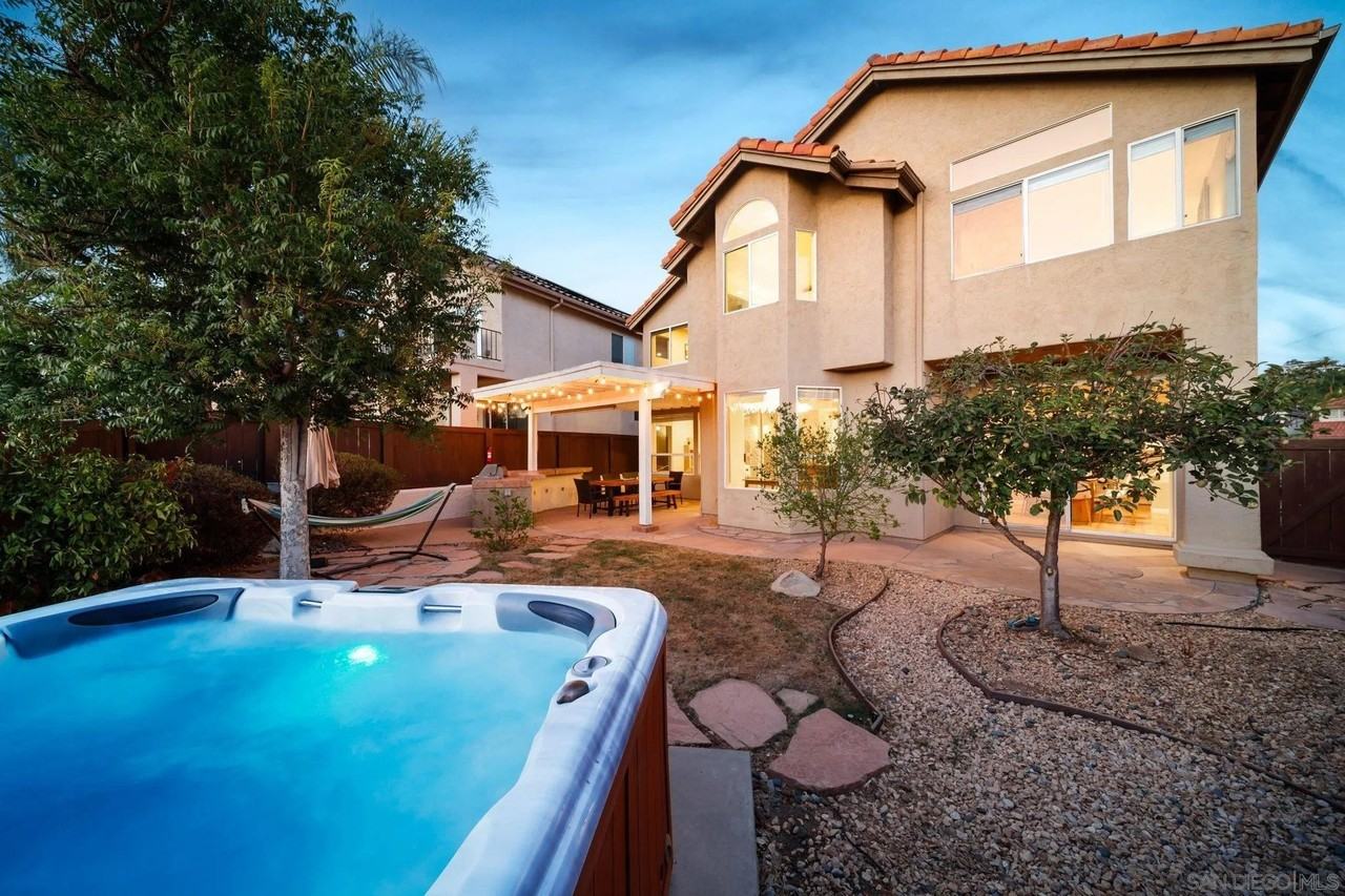 18106 Chieftain Ct - Photo 4 of 50