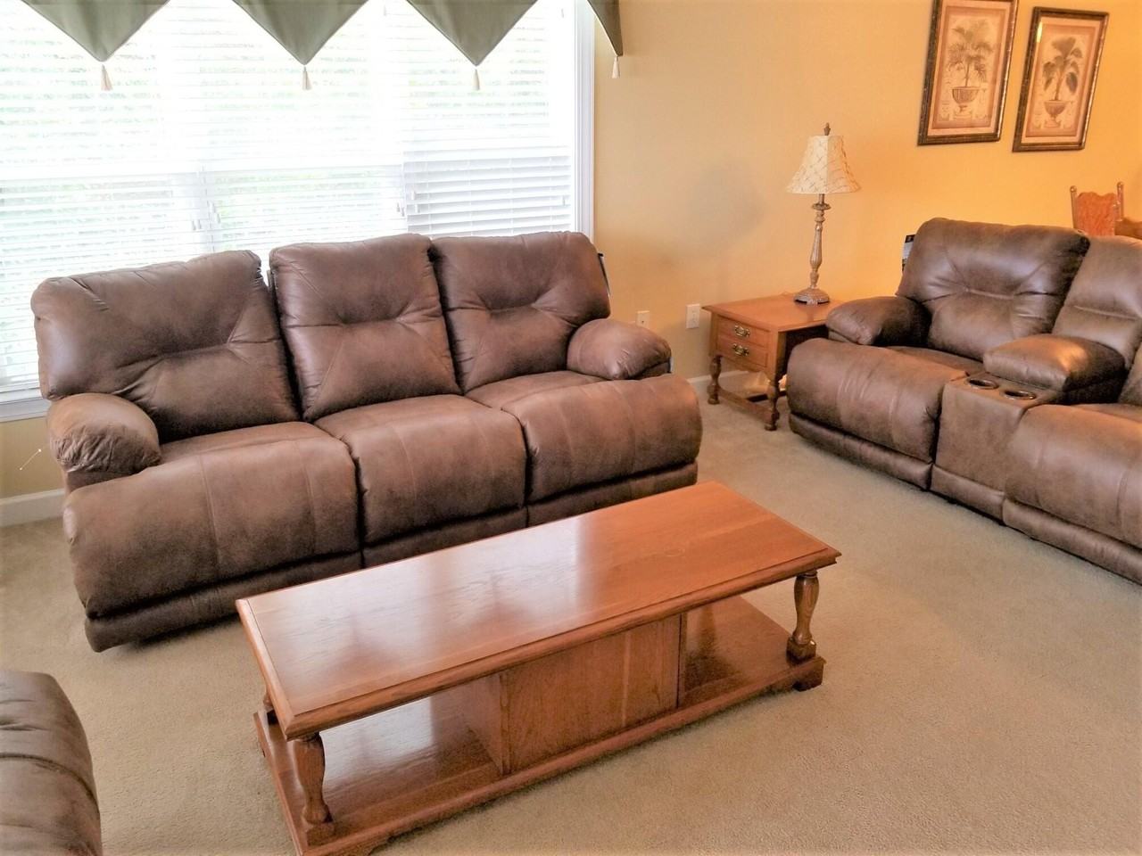 615 Ballard Ln - Photo 5 of 13