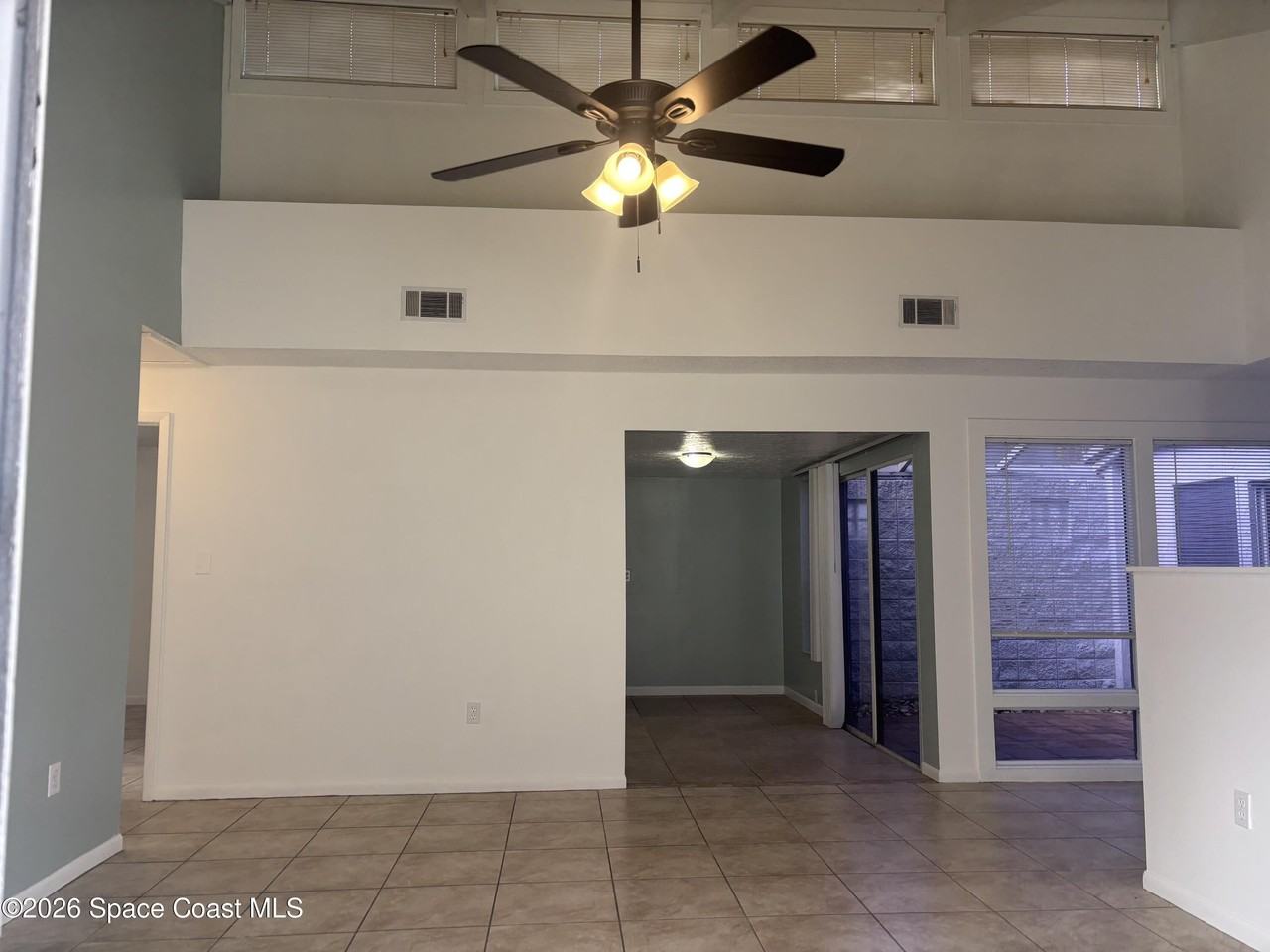 467 Willow Tree Dr - Photo 6 of 19