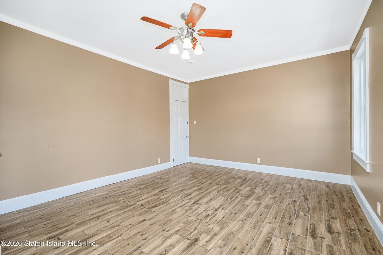 135 Main St - Photo 6 of 19