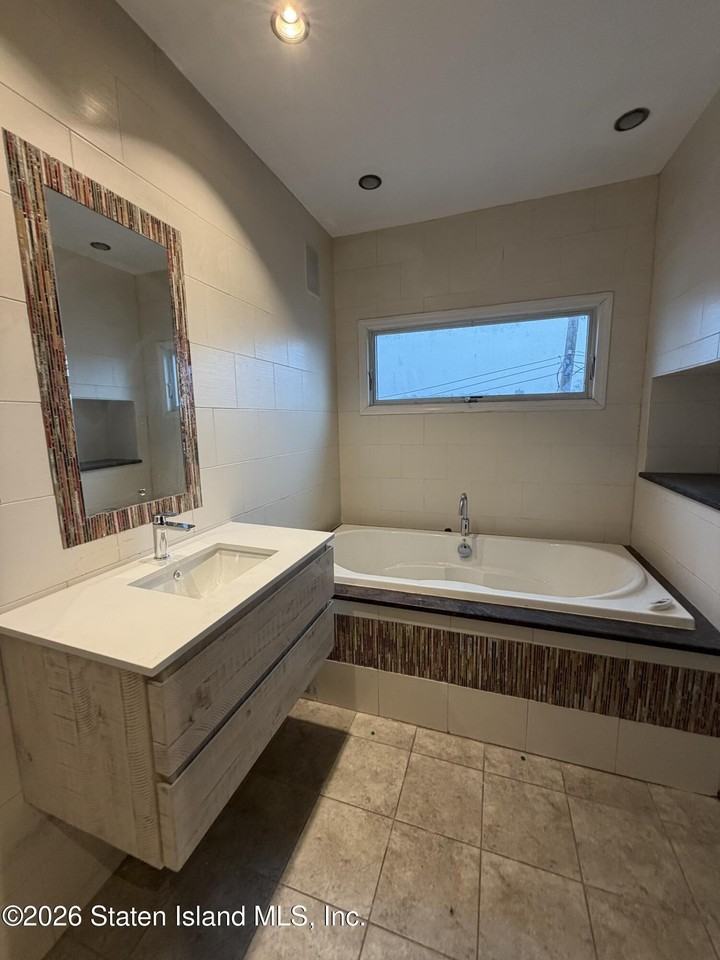 47 Rockwell Ave Unit 2 #2 - Photo 7 of 8